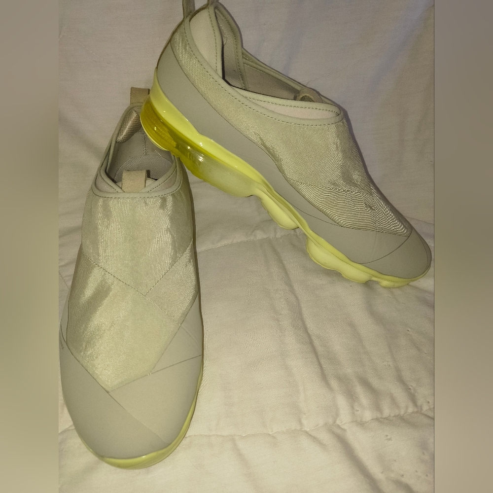 Nike Vapormax - Picture 3 of 9